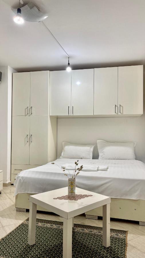 Brilant Studio Apartment City Center Tirana Exterior foto